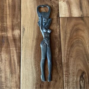✔️ Vintage Las Vegas Show Girl Bottle Opener